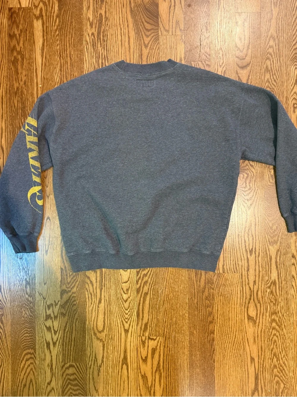 Abercrombie & Fitch Gray Los Angeles Lakers Graphic Crewneck - Picture 3 of 3